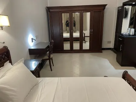 Hotel les Arcades Отели в г. Abomey Calavi