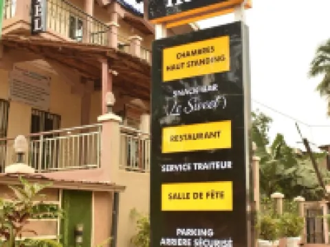 Bulon Hotel Hotels in Mfoundi