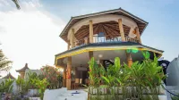 Segara Seaside Resort Bungalow with Ocean View فنادق في 