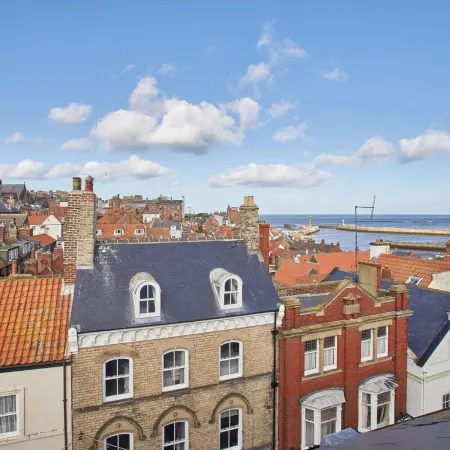 Host & Stay | The Penthouse, Hudsons Yard House Отели рядом с достопримечательностью «Whalebone Arch»