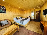 The Grand View Resort Hotels in Kempty Range