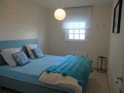 Apartment in Estartit with Sea Beach