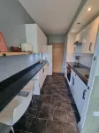 1-Bed Apartment - Sleeps 2 & Private Parking فنادق في 
