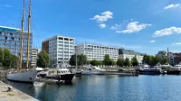 Cozy 1BR City Centre Near Meir Shopping by Oneluxstay Hotel di Brasschaat