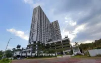 Best Price Studio Apartment Amartha View - 2 tähden