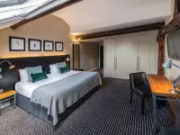 The Resident Liverpool Hotels near Bluecoat