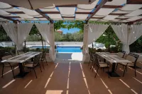 Pansion Villa Bok - piscina