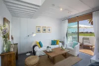 Chris le Mare Luxury Villa Hotels in Paralimni