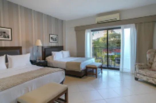 Las Lomas Casa Hotel