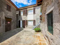 Holiday Home in Pascoso Near Forest