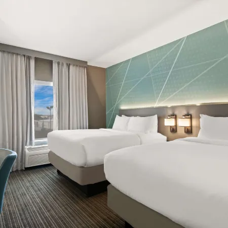 Comfort Suites