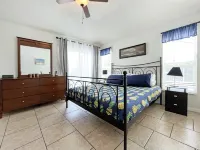 Palm Villa 4 Bedroom Home by Redawning