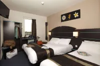 Kyriad Dol de Bretagne Hotels in Epiniac