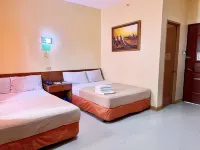 MH Metro Hotel Hotels near El Dorado Beach Resot