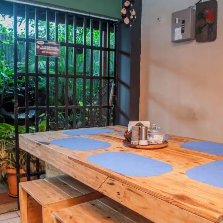 Gardens House, Airport Juan Santamaría, Alajuela, San José Отели рядом с достопримечательностью «Зоопарк Аве»