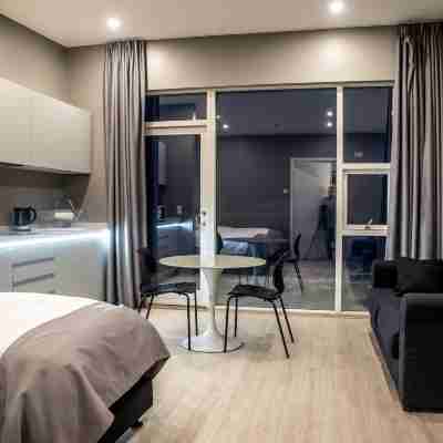 Black Beach Suites Rooms