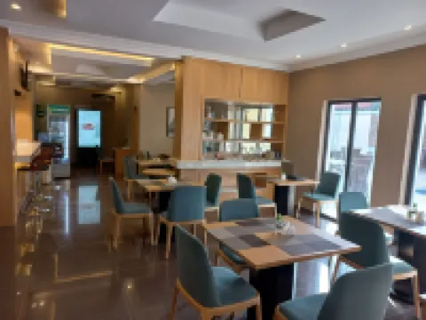 Ivy Hotel Emerald Hotels in Ikeja