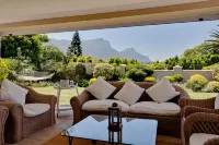 LeBonheur Hotels in Constantia