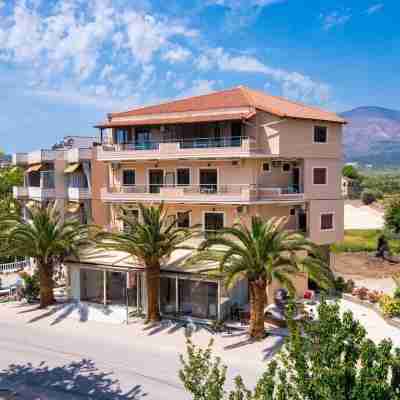 Villa Oasis Hotel Exterior