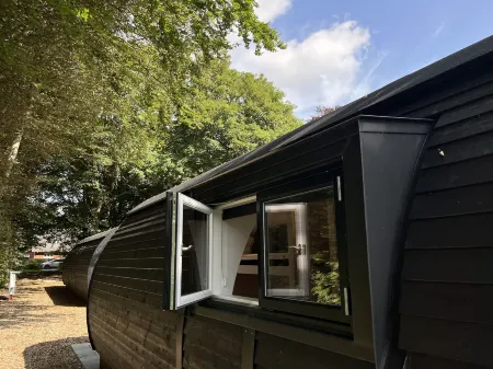 Helle Aktivitetshotel Отели в г. Варде