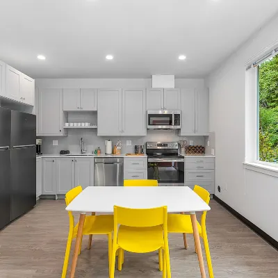 Bobba Fett's Carbonite Suite Hotels near West Point Lighthouse