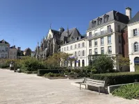 Le Charmant Zola Hyper Centre classé Các khách sạn ở Troyes
