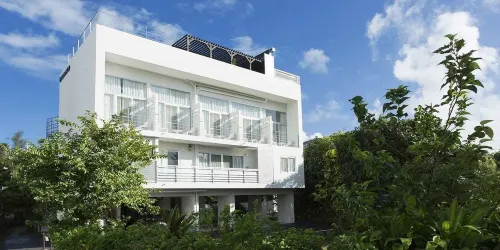 Wires Hotel Onna Clipper Okinawa Base Hoteles en Onna