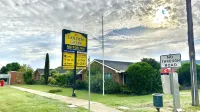 Golden Grain Motor Inn Hotels in Hillvue