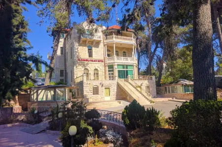 Alhambra Palace Hotel Suites - Ramallah