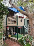 Water Bay Villa Bed & Breakfast