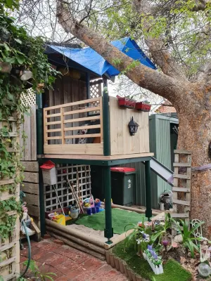 Water Bay Villa Bed & Breakfast
