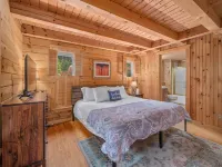 Luxury Cabin 45 Min to Asheville |Hot Tub|Fire pit
