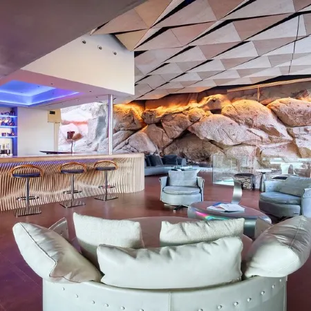 10,000 Sqf Mansion Carved into Camelback - Infinity Pool, Spa, Gym, Rooftop Bar
