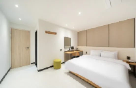 Namwon Yvonne Hotel