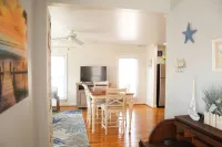Short Walk to Beach and Shops with Grill and Wifi - Charming Retreat Hotels in Cape Charles