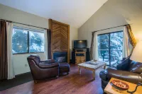 Cozy Condo with Loft Near Canyons Ski Resort - Charming Retreat Hotels in der Nähe von Summit Community Gardens