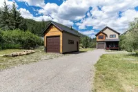 Mountain House Dumont: Upscale Mountain Home! Near skiing, rafting, fishing!
