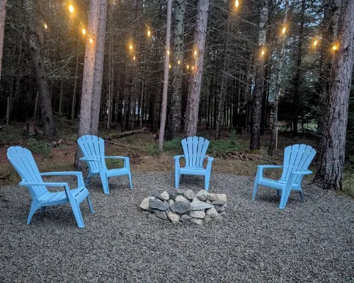 Wilderness Retreat 3-bedroom cabin in Eustis, Maine Hotels in Eustis