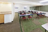 La Quinta Inn & Suites by Wyndham Lubbock West Medical Centr
