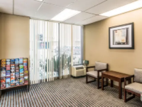 Rodeway Inn Regalodge Hotels in Glendale