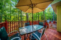 Beachside Relaxation and Arcade Adventures - Tranquil Haven Hotels in Casco