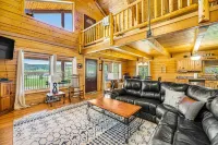 Classic home w/loft, private hot tub, 2 fireplaces, gas grill, W/D, large deck Hotels near Full Throttle Saloon
