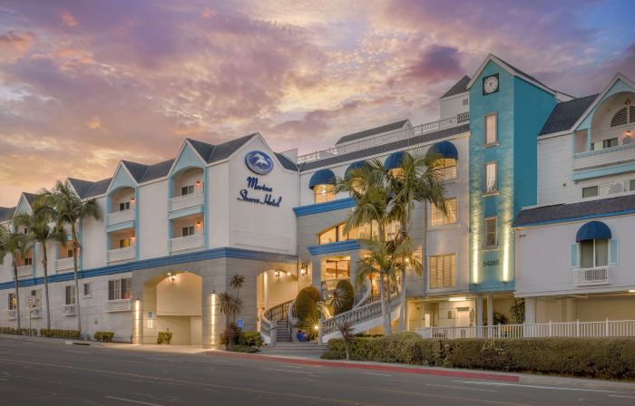 Best Western Plus Marina Shores Hotel