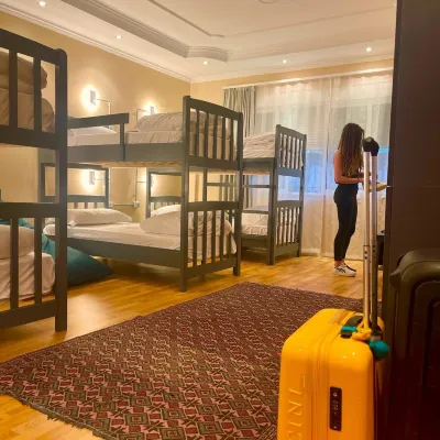 Mandarine Hostel Hotels near Checkpoint