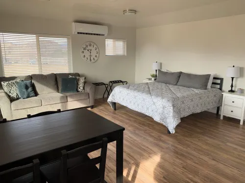 Calf Creek Cottage-Cozy home with amazing views! Hotels in Escalante