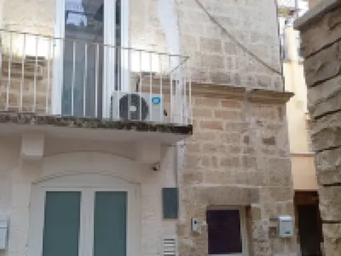 Newhouse Rooms Black & White Hotéis em Modugno