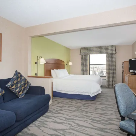 Baymont by Wyndham Thornton