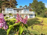 Holiday Home in Ljungskile - Parking