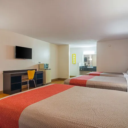 Motel 6 Cleveland, TN