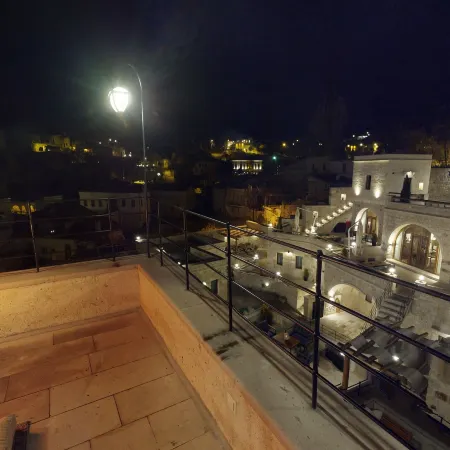 Solem Cave Suites